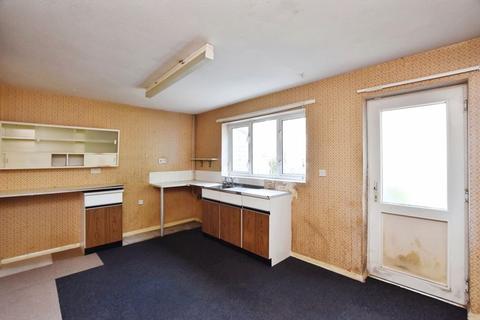 43 Spracklands, Dinton, Salisbury, SP3 5DY