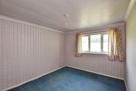 43 Spracklands, Dinton, Salisbury, SP3 5DY