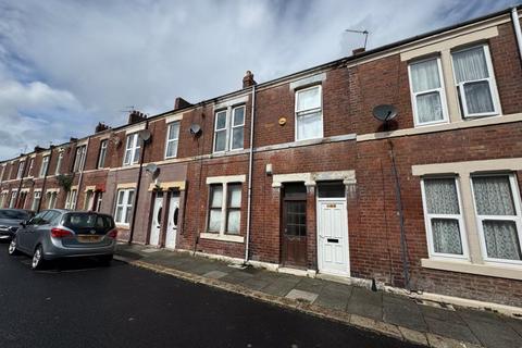 3 bedroom apartment for sale, Vine Street, Wallsend NE28