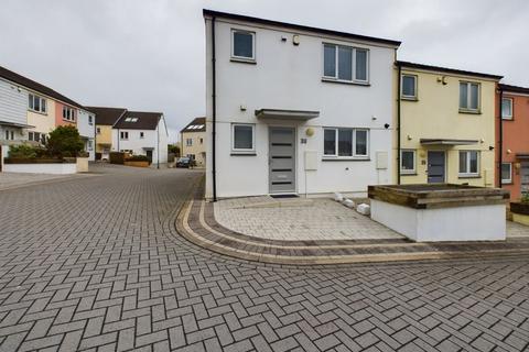 3 bedroom end of terrace house for sale, Wilkinson Gardens, Redruth- Well presented family home, viewing advised