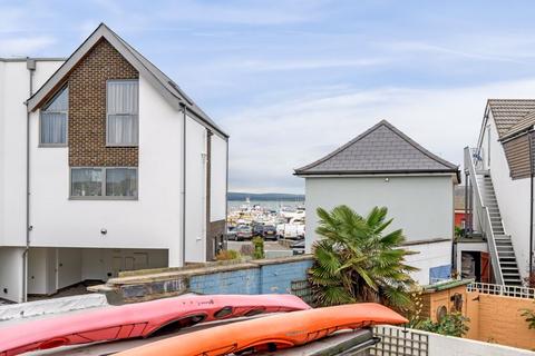 4 bedroom end of terrace house for sale, Stanley Road, Poole BH15