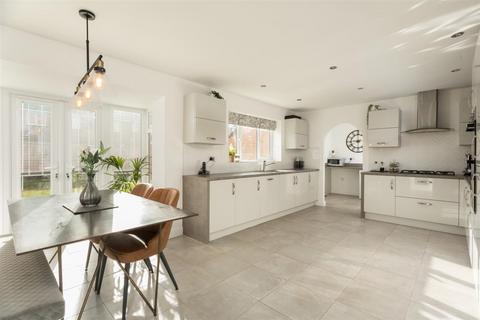 6 bedroom house for sale, Hockley Crescent, Boroughbridge, York, North Yorkshire, UK, YO51