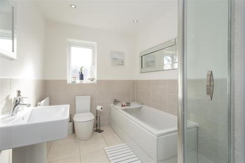 30 Hockley Crescent, Langthorpe, York, YO51 9FN