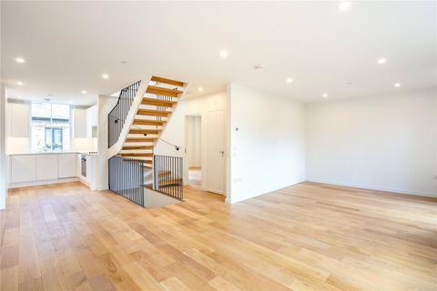 4 bedroom mews to rent, Russell Gardens Mews, London W14