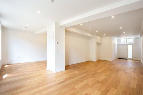 4 bedroom mews to rent, Russell Gardens Mews, London W14