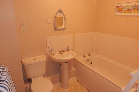 2 bedroom flat to rent, Kiln Way, Dunstable, LU5