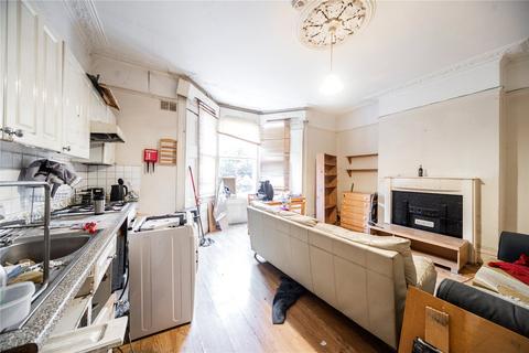 3 bedroom apartment for sale, Turnpike Lane, Hornsey, London, N8