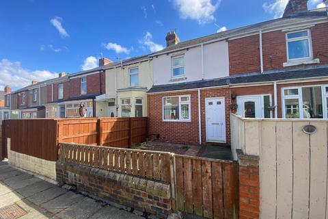 2 bedroom terraced house to rent, Fowler Gardens, Gateshead, NE11