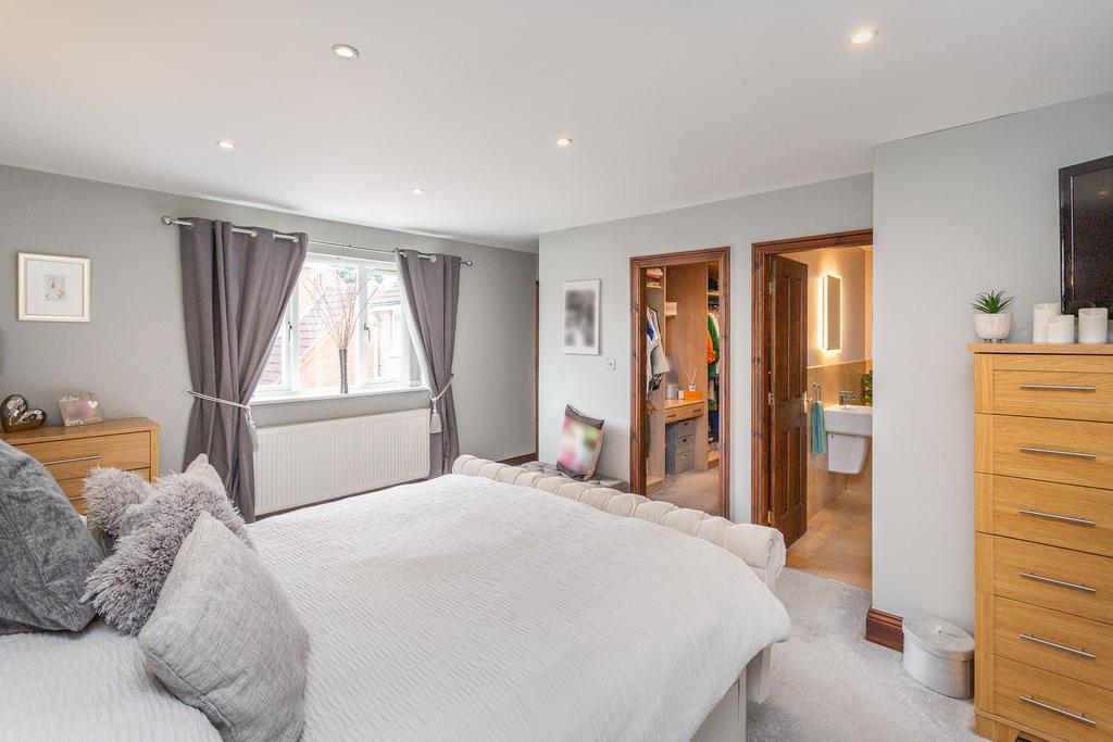 Bedroom 1b