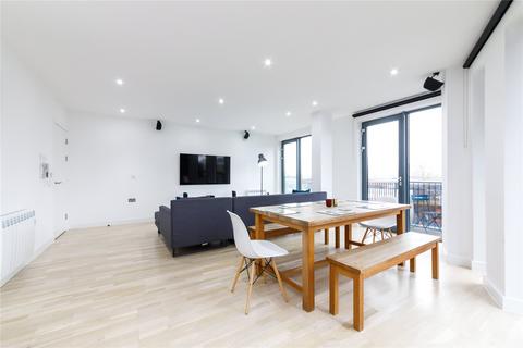 2 bedroom apartment for sale, Roach Road,, London, E3