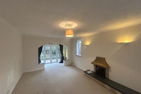 4 bedroom house to rent, Dale Close, Hitchin, Hitchin