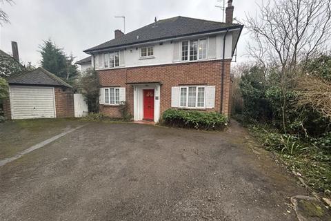 4 bedroom house to rent, Dale Close, Hitchin, Hitchin