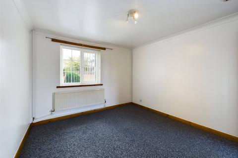 1 bedroom bungalow to rent, Broadwater Drive, Dunscroft, Doncaster, South Yorkshire, DN7