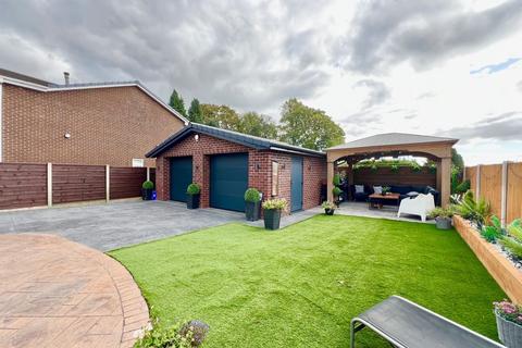 3 bedroom semi-detached house for sale, Throstle Grove, Greater Manchester BL8