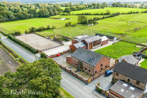 5 bedroom detached house for sale, Coppull Moor Lane, Chorley PR7