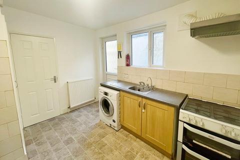 1 bedroom apartment to rent, Meanley Road, London E12