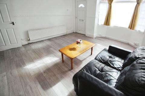 10 Glover Road, Sheffield, S8 0ZW
