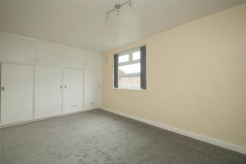 2 bedroom flat to rent, St. James Road, Shipley BD17