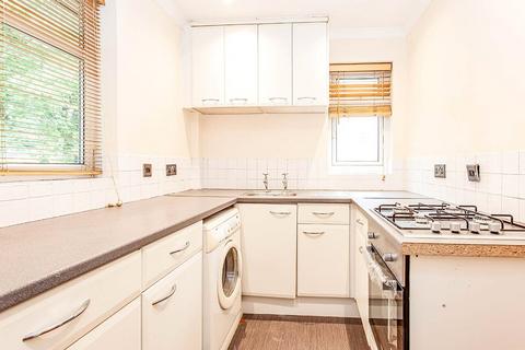 2 bedroom flat to rent, Bushey Mill Lane, Hertfordshire WD24