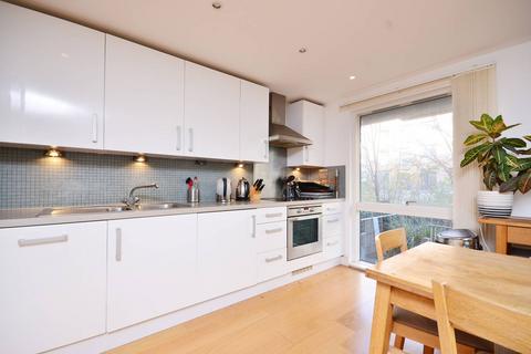 3 bedroom flat to rent, Orsman Road, Hoxton, London, N1