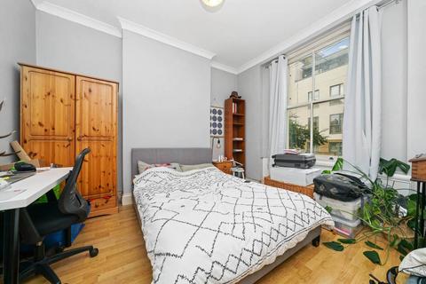 4 bedroom house to rent, Sidney Road, Stockwell, London, SW9