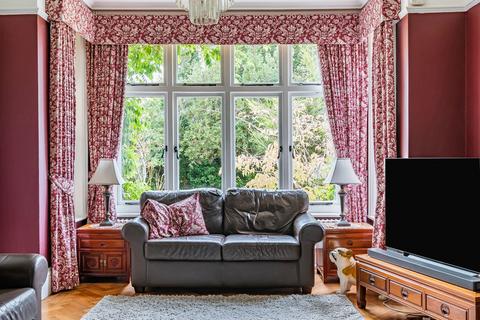 109 Faversham Road, Kennington, Ashford, TN24 9DE