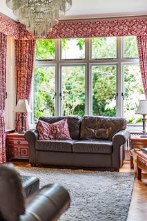 109 Faversham Road, Kennington, Ashford, TN24 9DE