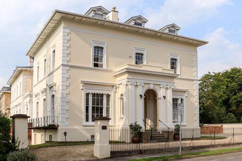 Lansdown Crescent, Cheltenham