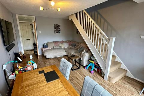 28 Chequers Close, Hereford, HR4 9HY