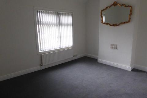 2 bedroom terraced house to rent, Hay Green Lane, Birmingham, B30 1UN