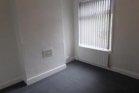 2 bedroom terraced house to rent, Hay Green Lane, Birmingham, B30 1UN