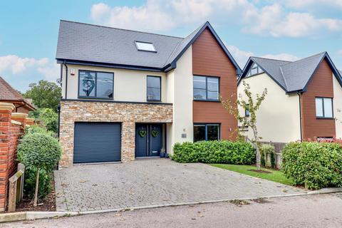 7 bedroom detached house for sale, Rayleigh Avenue, Leigh-On-Sea SS9