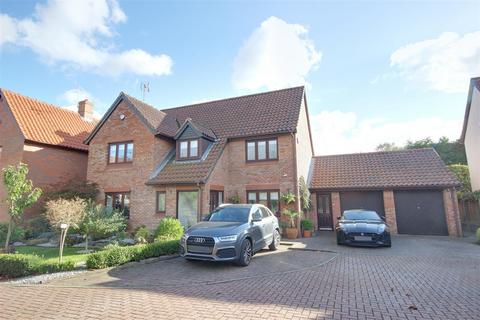 4 bedroom detached house for sale, Chantreys Drive, Elloughton