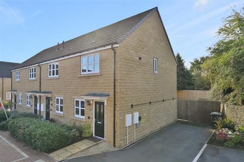 2 bedroom end of terrace house for sale, Brompton Drive, Bradford