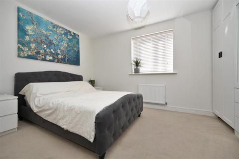 85 Brompton Drive, Bradford, BD10 0DW