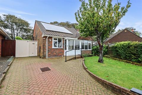 2 bedroom detached bungalow for sale, Upper Chyngton Gardens, Seaford