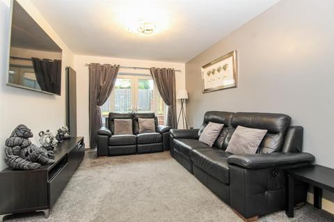 5 bedroom detached house for sale, Wakefield Road, Normanton WF6