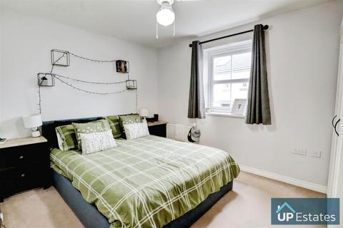 16 Two Yard Lane, Nuneaton, CV10 9FH