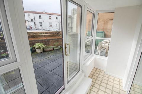 2 bedroom flat for sale, Madeira Court, Weston-super-Mare