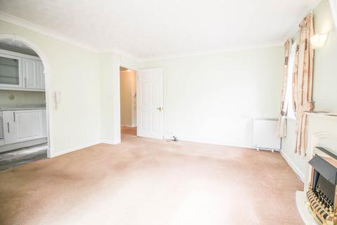 2 bedroom flat for sale, Madeira Court, Weston-super-Mare