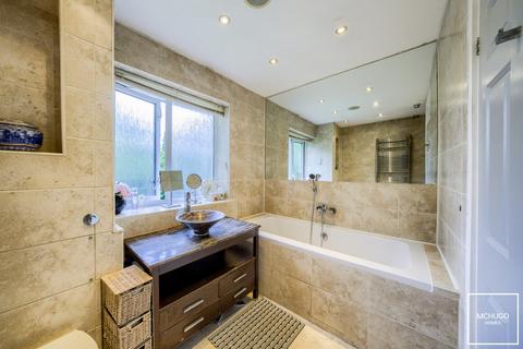 18 Berrow Drive, Birmingham, B15 3UB