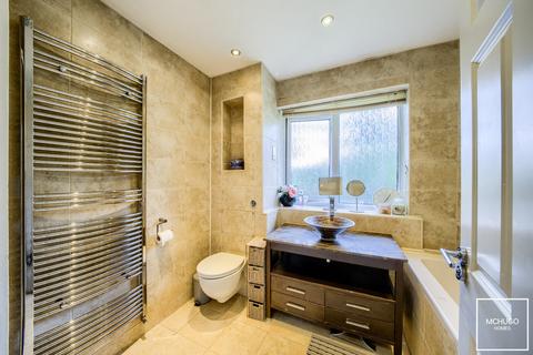 18 Berrow Drive, Birmingham, B15 3UB