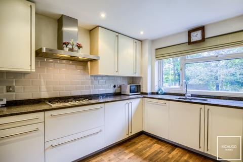 18 Berrow Drive, Birmingham, B15 3UB