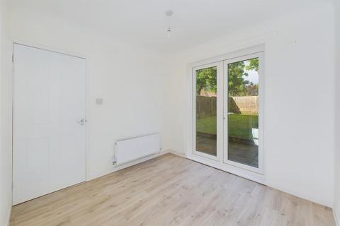 18 Sandyleaze, Gloucester, GL2 0PY
