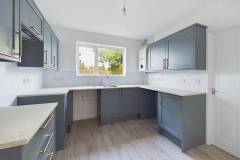 18 Sandyleaze, Gloucester, GL2 0PY
