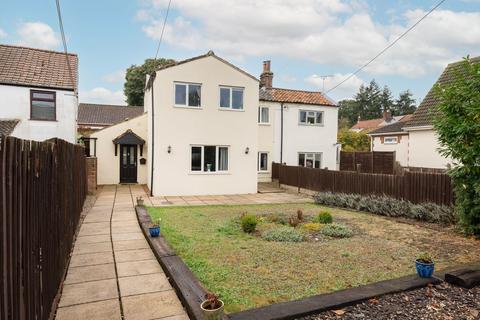 4 bedroom semi-detached house for sale, Fakenham Road, Great Witchingham