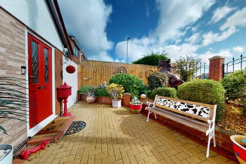 3 bedroom detached bungalow for sale, harton lane, south shields