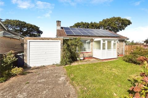 2 bedroom bungalow for sale, Parkway, Freshwater, Isle of Wight