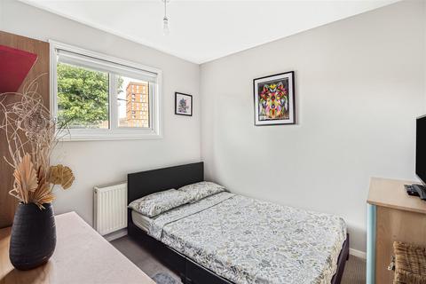 6 Chestnut Terrace, Sutton, SM1 4BZ