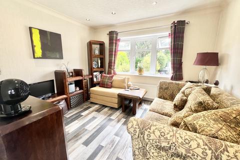 2 bedroom park home for sale, Gladelands Park, Ringwood Road, Ferndown, BH22